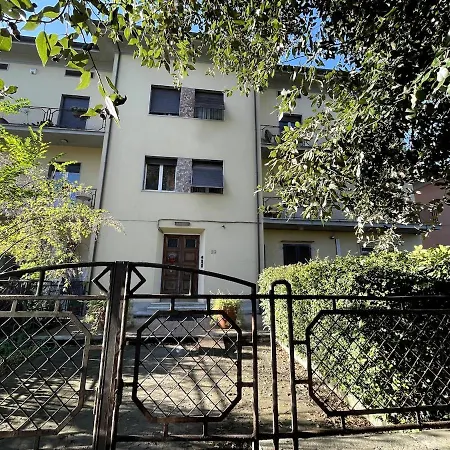 House Of Arcadia Apartment